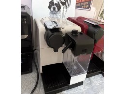 ماكينة صنع قهوة نيسبريسو كبسولات