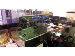 ماكينة قهوة ايطالي
