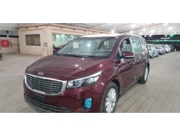 ايجار سيارة كيا كرنفال بالسواق توصيل المطار 01125817033
