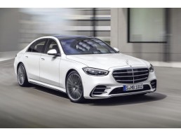 استئجار مرسيدس S450 للإيجار، السيارة التي تجسد الفخامة المطلقة والأداء القوي مع أحدث التقنيات.