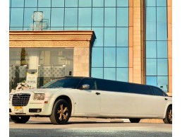 تجربة تأجير ليموزين استرتش لأول مرة؟ اكتشف معنا الفخامة