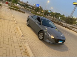 استئجار سيارة اقتصادية مع سائق: النترا هي الخيار الأمثل