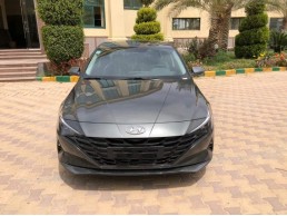 إيجار هيونداي النترا CN7 لرحلات رجال الأعمال