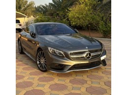 استأجر مرسيدس E200 واستمتع بأداء استثنائي وتصميم أنيق.
